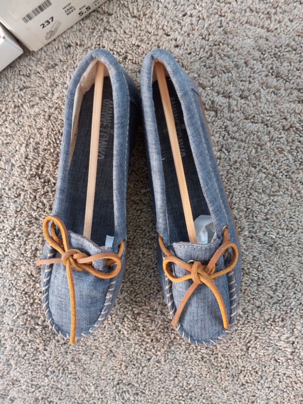 Minnetonka Moccasins Canvas New in Box 5.5